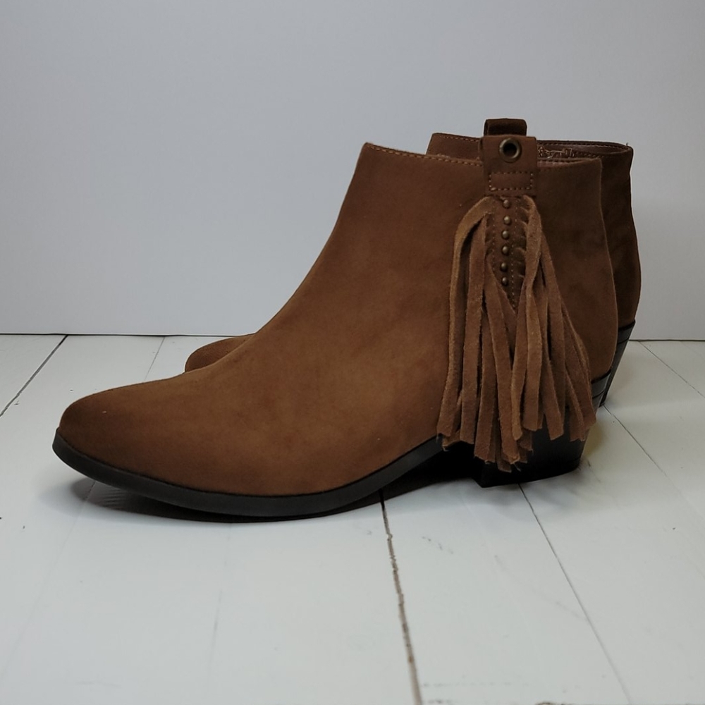 Call it Spring Booties - Picture 2 of 3